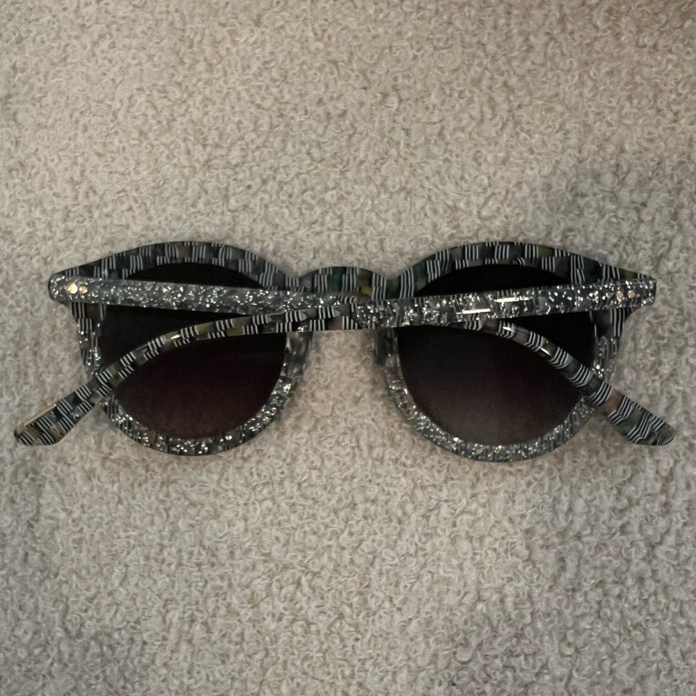 KREWE Collins Sunglasses - Limited Edition Mardi Gras Color - Picture 3 of 6
